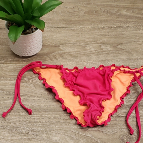 Hollister bathing suit bottoms - Picture 1 of 7
